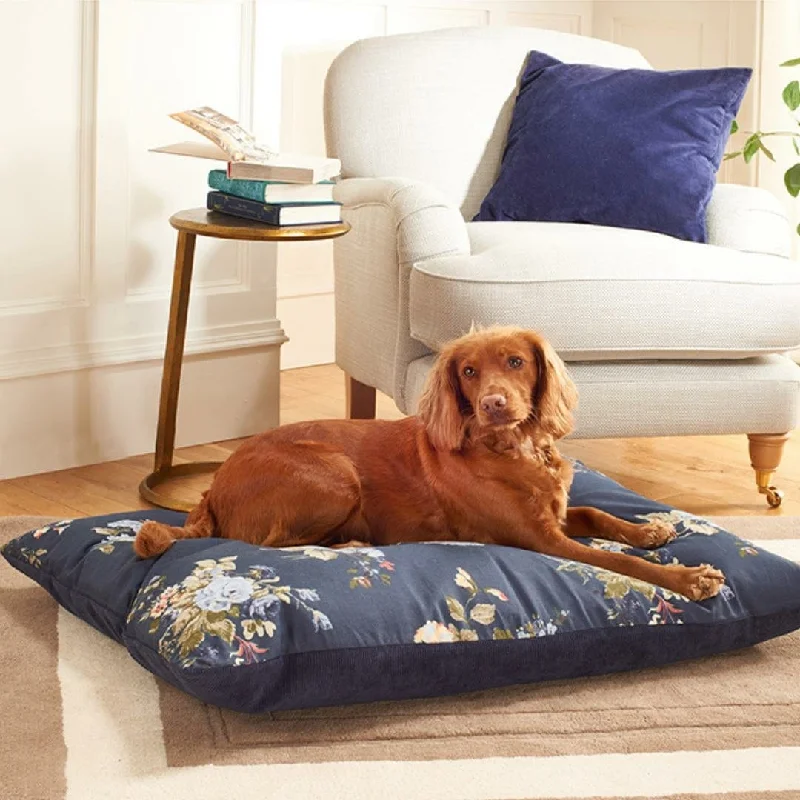 Laura Ashley Luxury Deep Duvet Cushion Dog Bed