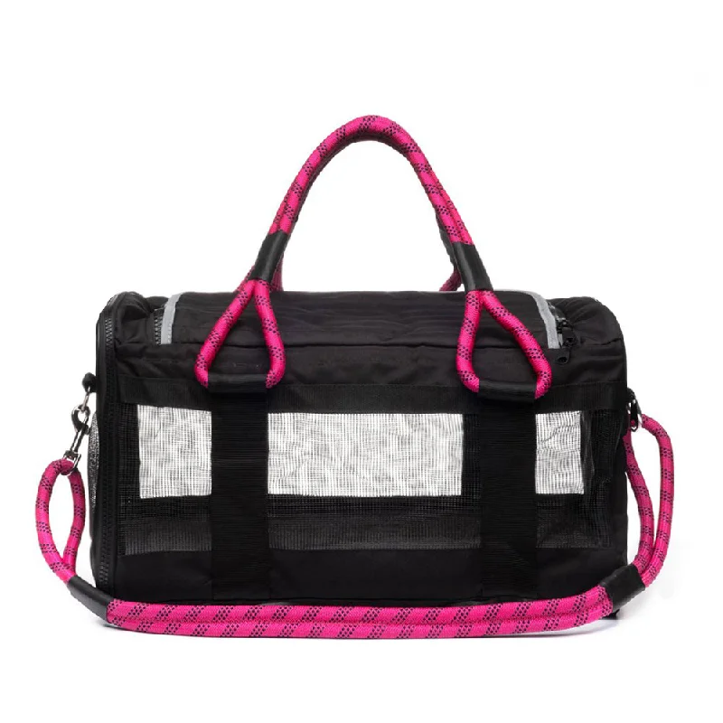 Roverlund Pet Carrier: Black/Magenta