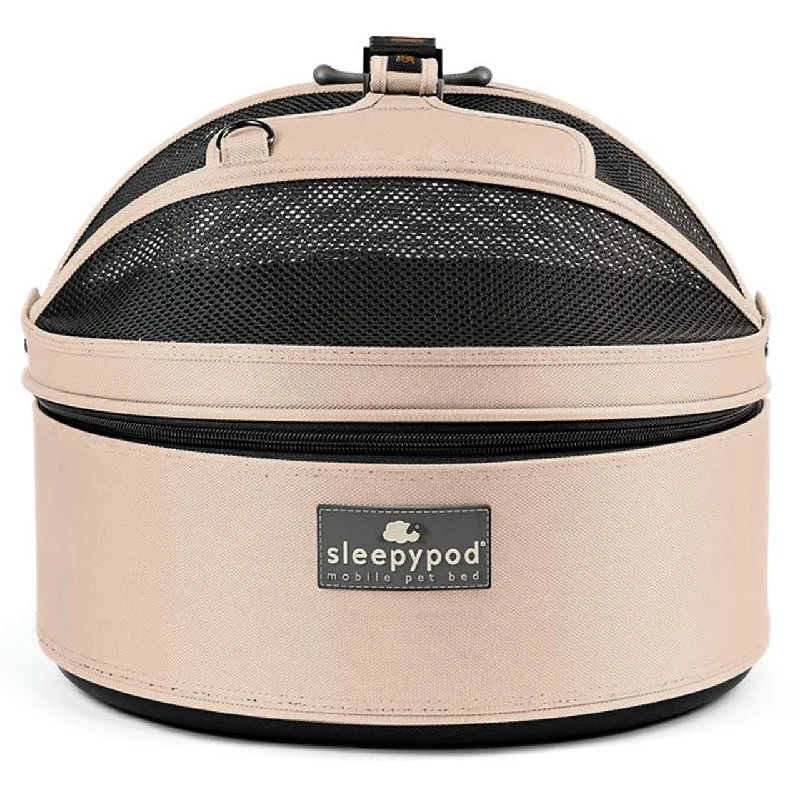 SleepyPod Pet Carrier: First Blush